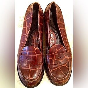 VIA SPIGA Croc Brown Leather Loafers Flat Shoe Italy 8.5M ONLY WORN TWICE! Nice!
